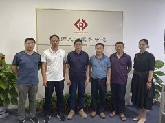 定方向、做实事，扎实推进，校企共话深度融合